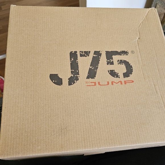 J75 Boots for men's New in Box - Picture 7 of 7